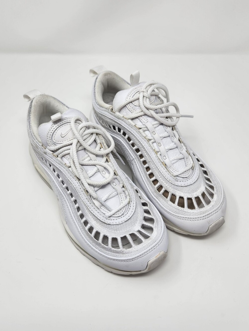 Nike Women’s White Athletic Lace-Up Sneakers Air Max 97